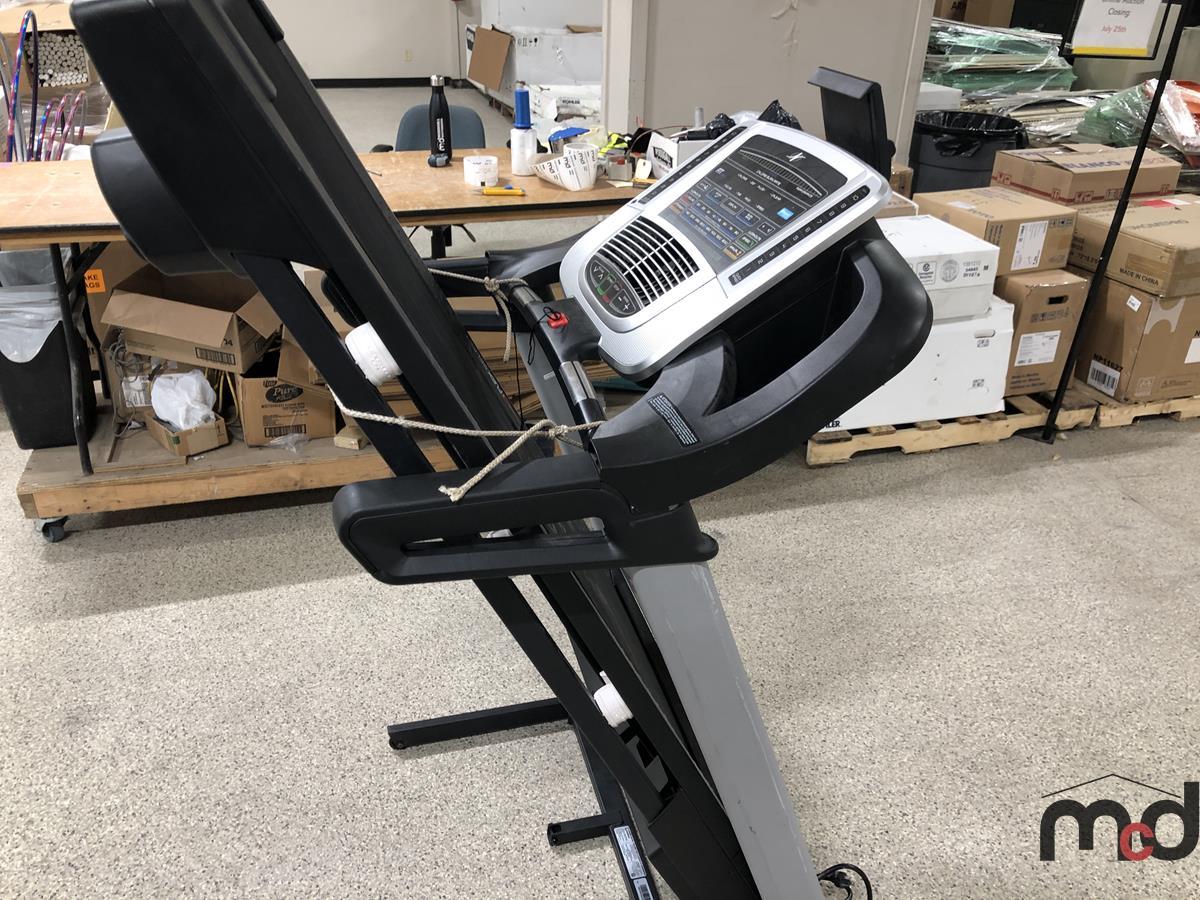 Flex Select C700 Treadmill